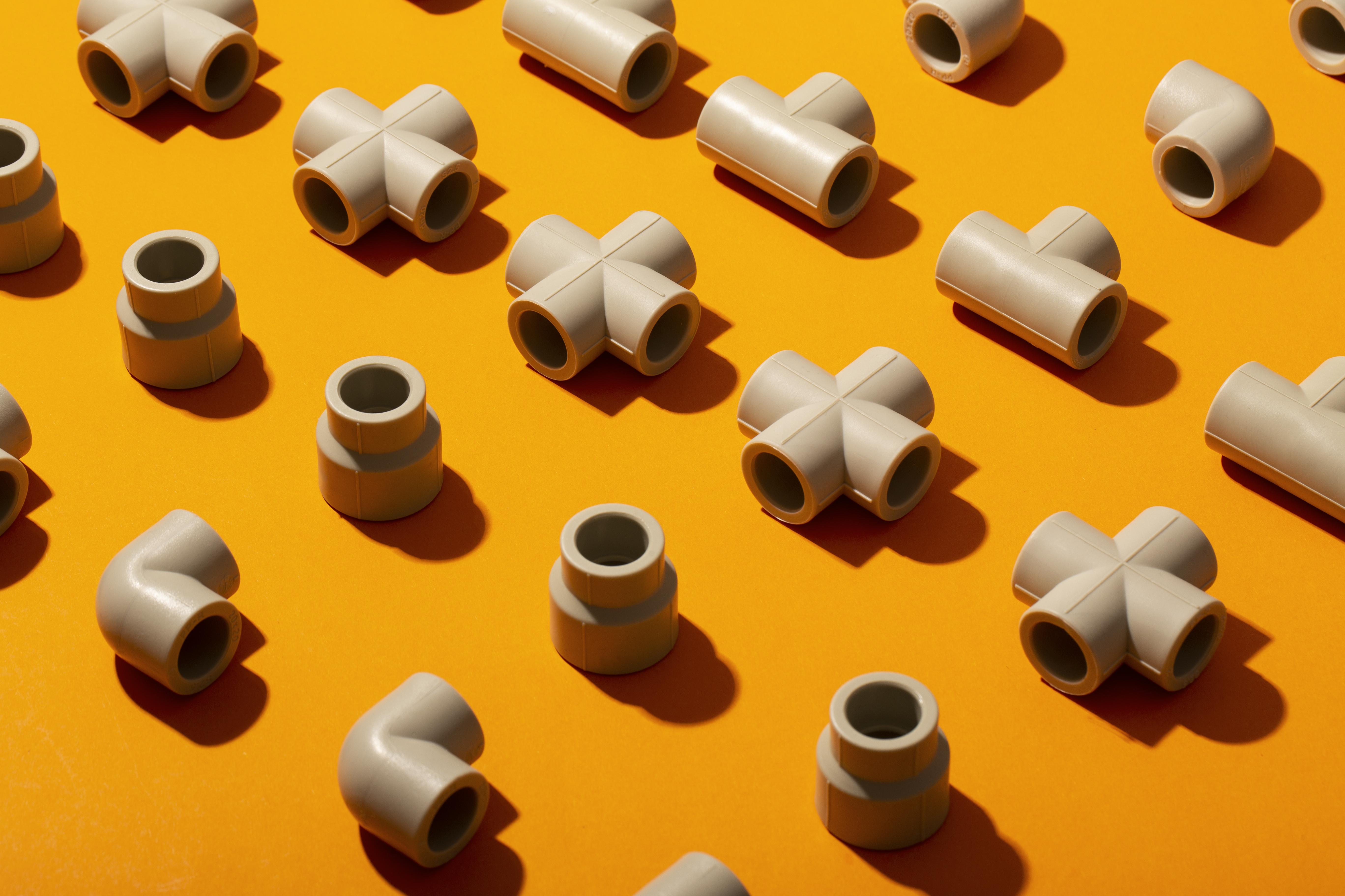 مقایسه لوله پلی‌اتیلن و PVC کشاورزی